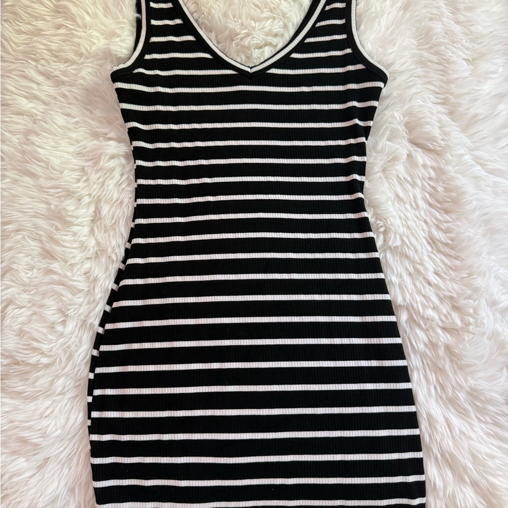Striped Black and White Sleeveless Dress